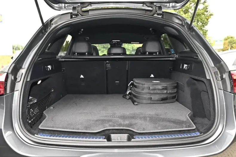 Mercedes-Benz GLC 300 (Clasa GLC) din 2023 cu 31.700 km - oferta MER248531 - foto 21