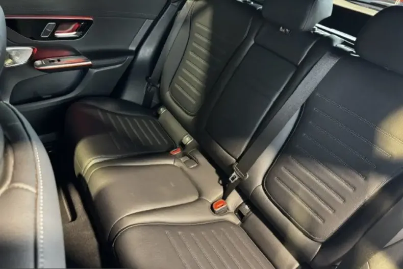 Mercedes-Benz GLC 300 (Clasa GLC) din 2024 cu 41.556 km - oferta MER248533 - foto 10