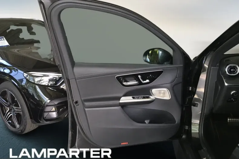 Mercedes-Benz GLC 300 (Clasa GLC) din 2023 cu 44.399 km - oferta MER248535 - foto 10