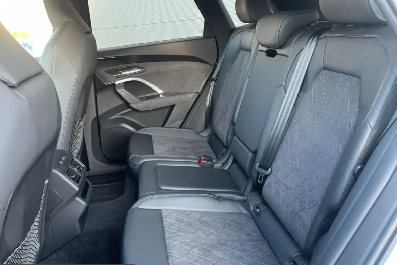 Audi Q5 din 2025 cu 18.000 km - oferta AUD248545 - foto 12