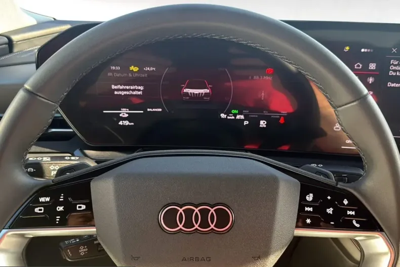 Audi Q6 e-tron din 2025 cu 8.100 km - oferta AUD248550 - foto 10