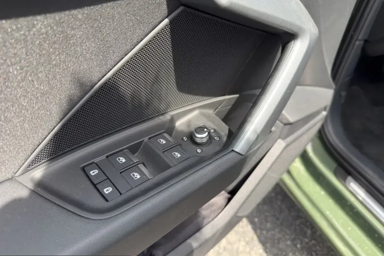 Audi A3 din 2025 cu 9.200 km - oferta AUD248551 - foto 16