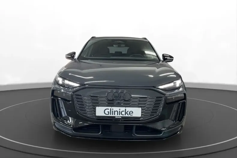 Audi Q6 e-tron din 2025 cu 7.620 km - oferta AUD248553 - foto 2