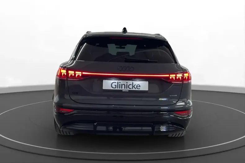 Audi Q6 e-tron din 2025 cu 7.620 km - oferta AUD248553 - foto 3