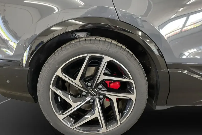 Audi Q6 e-tron din 2025 cu 7.620 km - oferta AUD248553 - foto 13