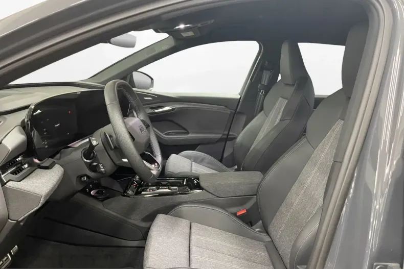 Audi Q6 e-tron din 2025 cu 7.620 km - oferta AUD248553 - foto 15