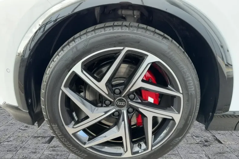 Audi SQ6 e-tron din 2025 cu 14.965 km - oferta AUD248554 - foto 8