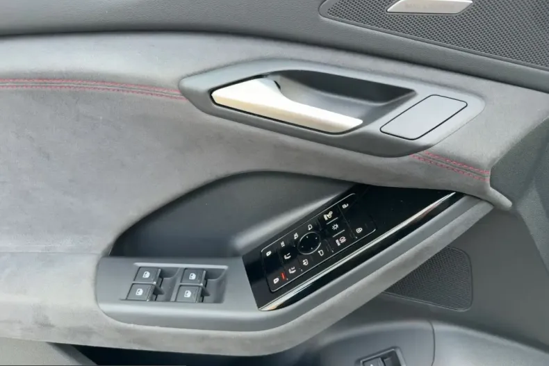 Audi SQ6 e-tron din 2025 cu 14.965 km - oferta AUD248554 - foto 16
