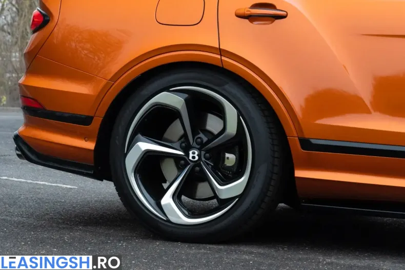 Bentley Bentayga din 2024 cu 6.200 km - oferta BEN248555 - foto 12