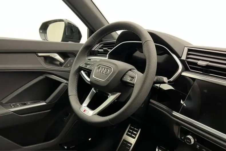 Audi Q3 din 2023 cu 12.800 km - oferta AUD248558 - foto 6