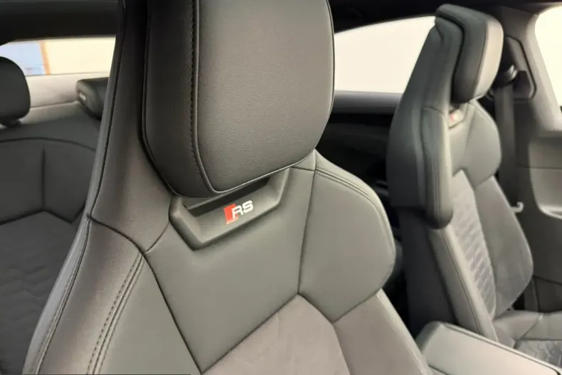 Audi RS e-tron GT din 2023 cu 43.900 km - oferta AUD248559 - foto 4
