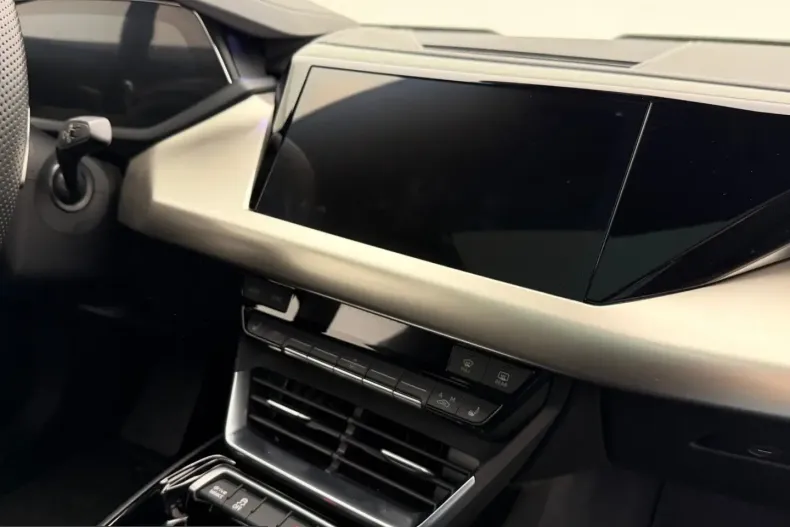 Audi RS e-tron GT din 2023 cu 43.900 km - oferta AUD248559 - foto 8