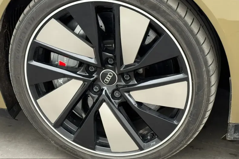 Audi RS e-tron GT din 2023 cu 43.900 km - oferta AUD248559 - foto 16