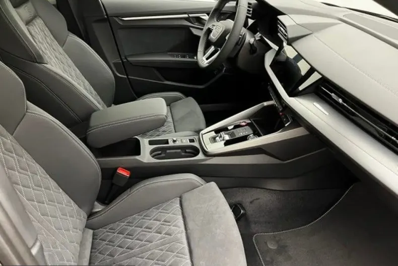 Audi S3 din 2023 cu 9.000 km - oferta AUD248560 - foto 3
