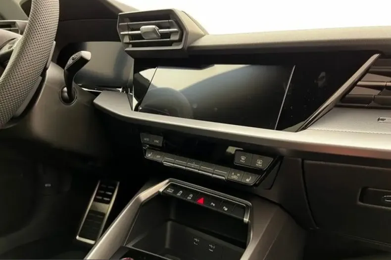Audi S3 din 2023 cu 9.000 km - oferta AUD248560 - foto 6