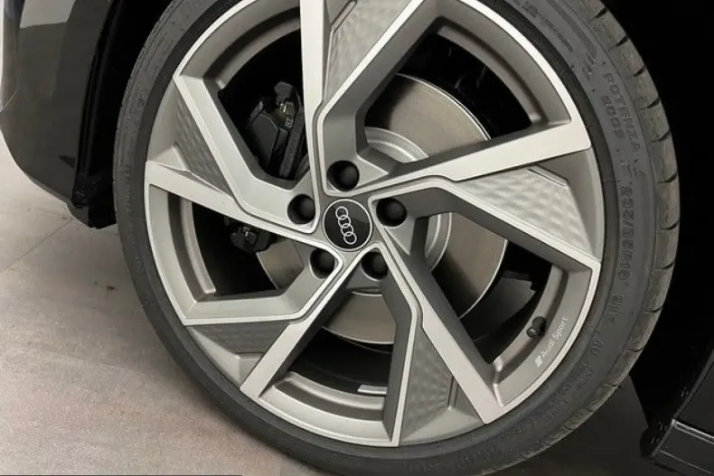 Audi S3 din 2023 cu 9.000 km - oferta AUD248560 - foto 12