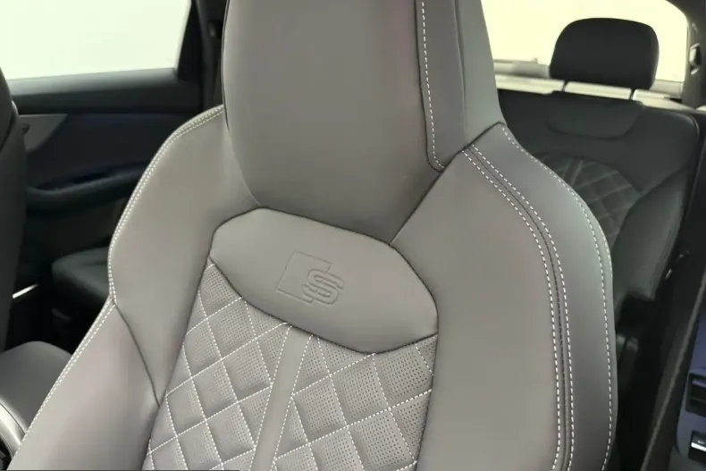 Audi Q7 din 2025 cu 8.000 km - oferta AUD248561 - foto 4