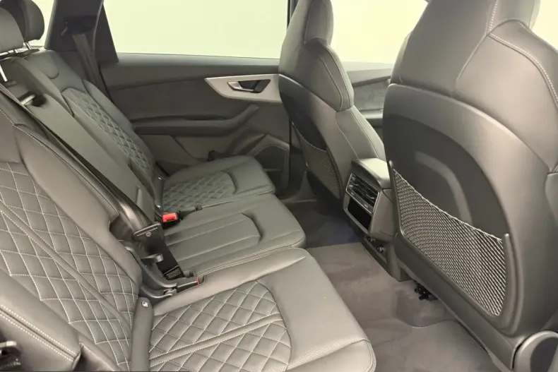 Audi Q7 din 2025 cu 8.000 km - oferta AUD248561 - foto 13