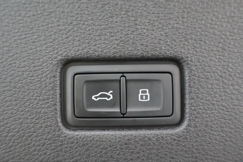 Audi Q8 din 2025 cu 27.834 km - oferta AUD248565 - foto 48