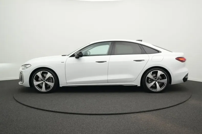 Audi A5 din 2025 cu 6.200 km - oferta AUD248576 - foto 13