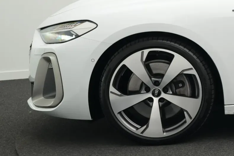 Audi A5 din 2025 cu 6.200 km - oferta AUD248576 - foto 19