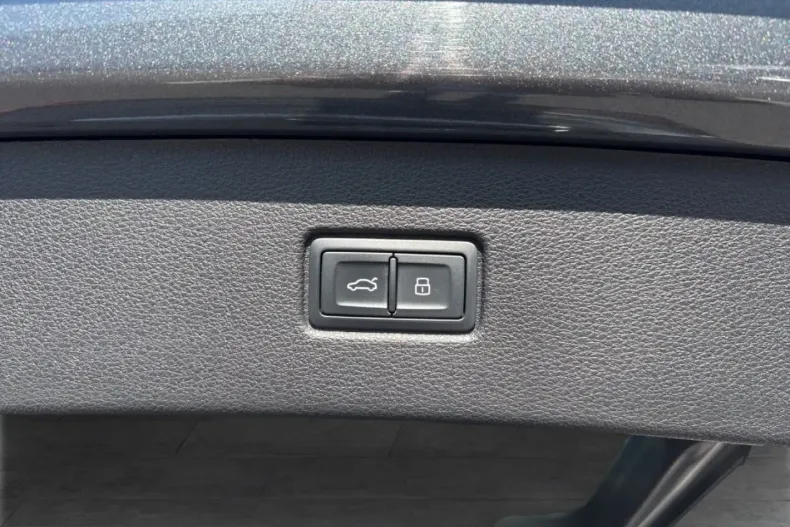 Audi SQ7 din 2025 cu 23.525 km - oferta AUD248578 - foto 15
