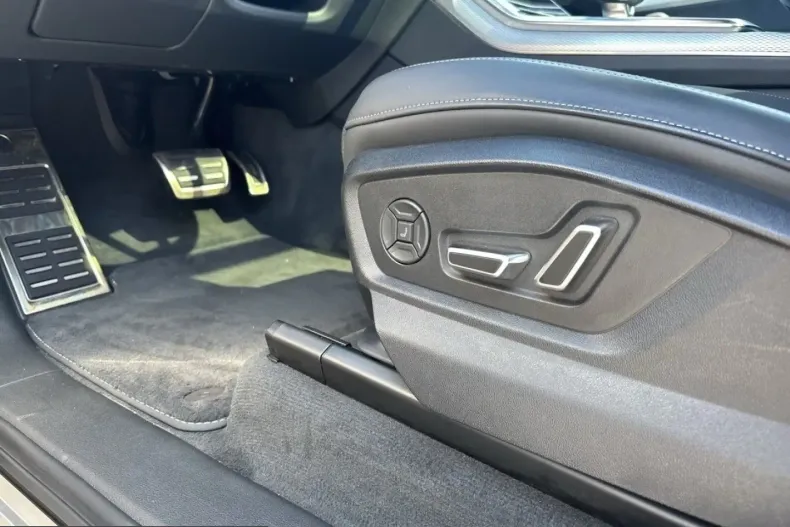 Audi SQ7 din 2025 cu 23.525 km - oferta AUD248578 - foto 28