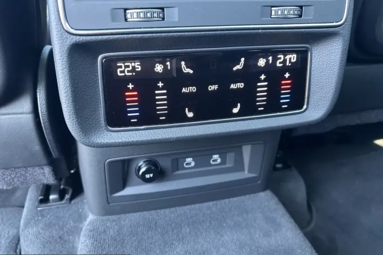 Audi SQ7 din 2025 cu 23.525 km - oferta AUD248578 - foto 31
