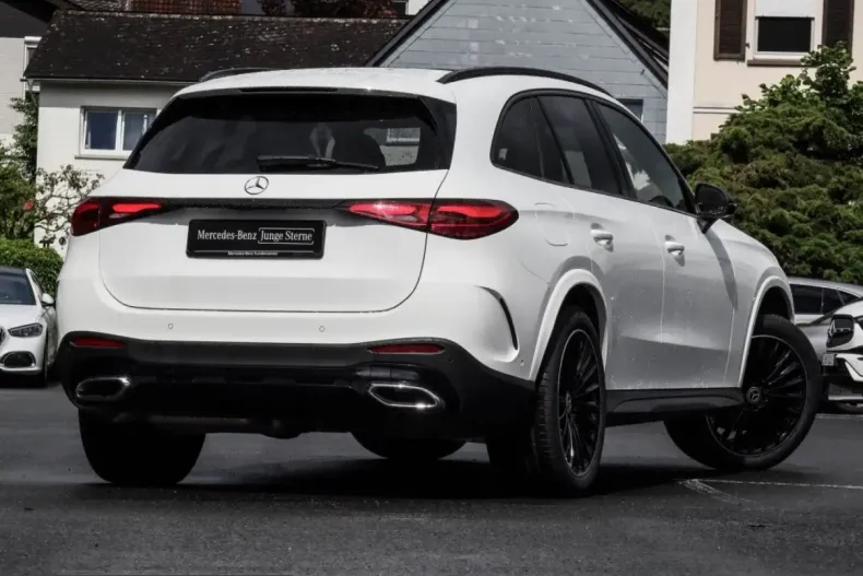 Mercedes-Benz GLC 300 (Clasa GLC) din 2025 cu 22.500 km - oferta MER248580 - foto 2