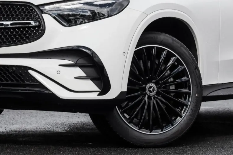 Mercedes-Benz GLC 300 (Clasa GLC) din 2025 cu 22.500 km - oferta MER248580 - foto 5