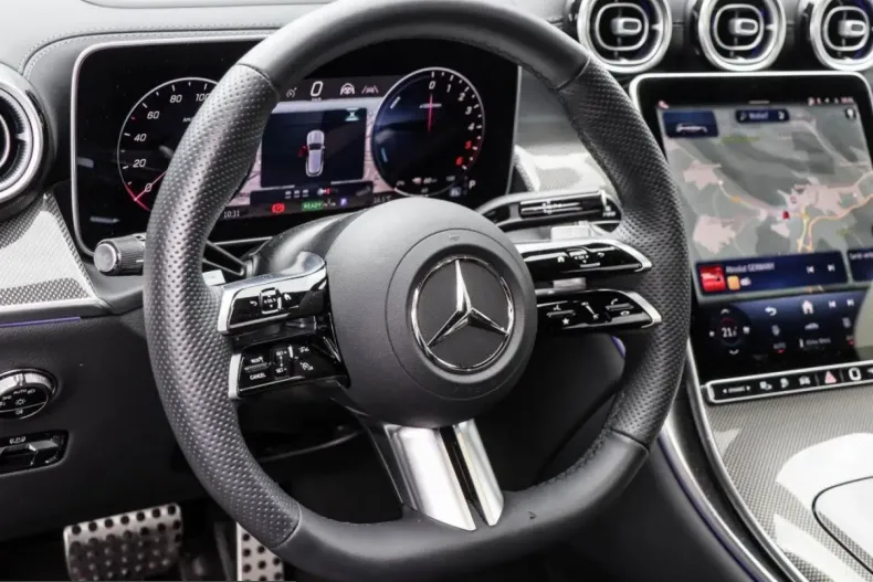 Mercedes-Benz GLC 300 (Clasa GLC) din 2025 cu 22.500 km - oferta MER248580 - foto 8
