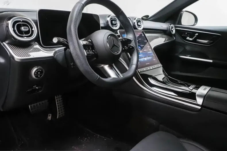 Mercedes-Benz C 300 (Clasa C) din 2025 cu 14.975 km - oferta MER248586 - foto 8