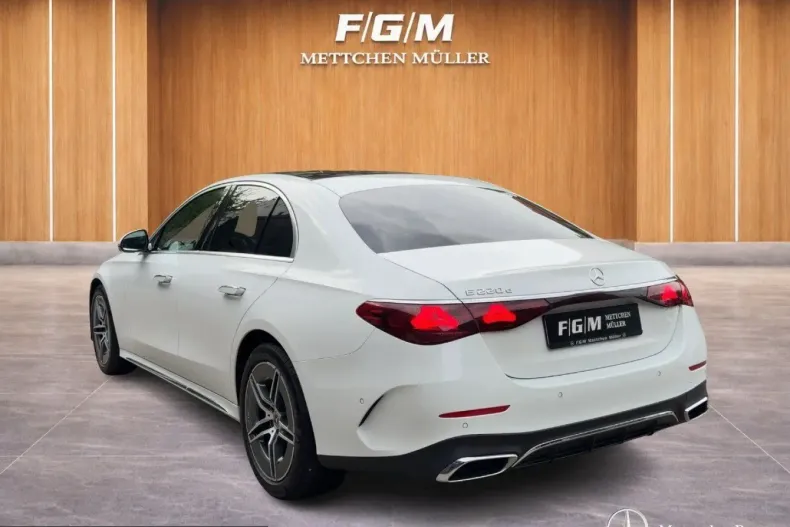 Mercedes-Benz E 220 (Clasa E) din 2025 cu 10.206 km - oferta MER248589 - foto 2