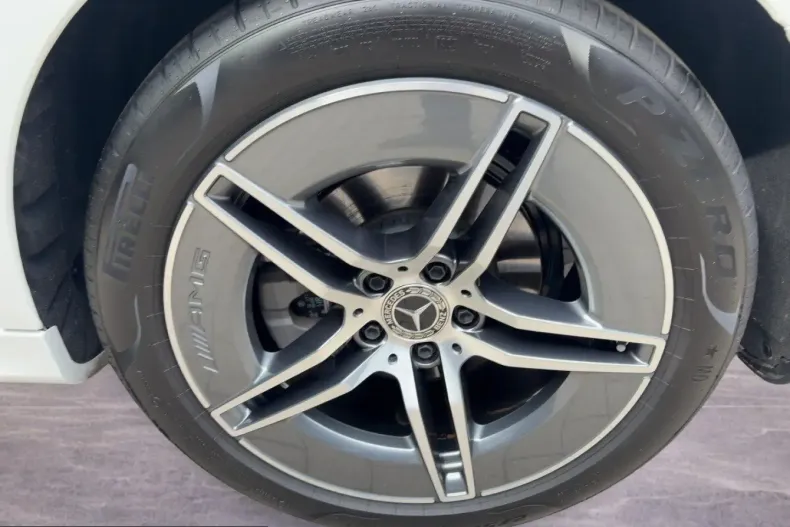 Mercedes-Benz E 220 (Clasa E) din 2025 cu 10.206 km - oferta MER248589 - foto 11