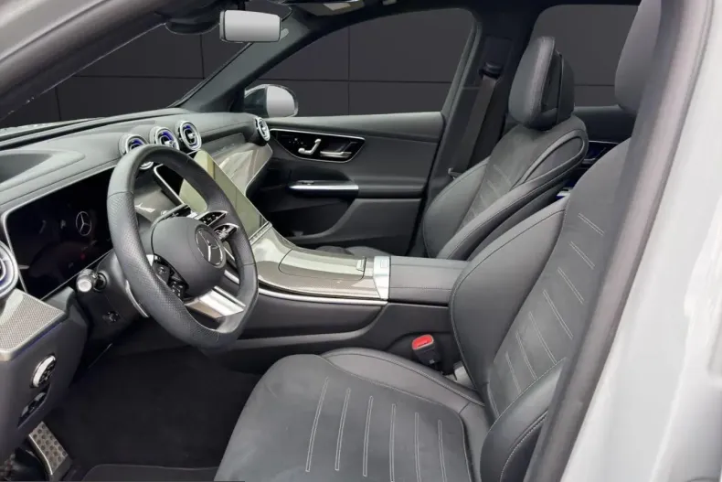 Mercedes-Benz GLC 200 (Clasa GLC) din 2025 cu 12.800 km - oferta MER248592 - foto 9