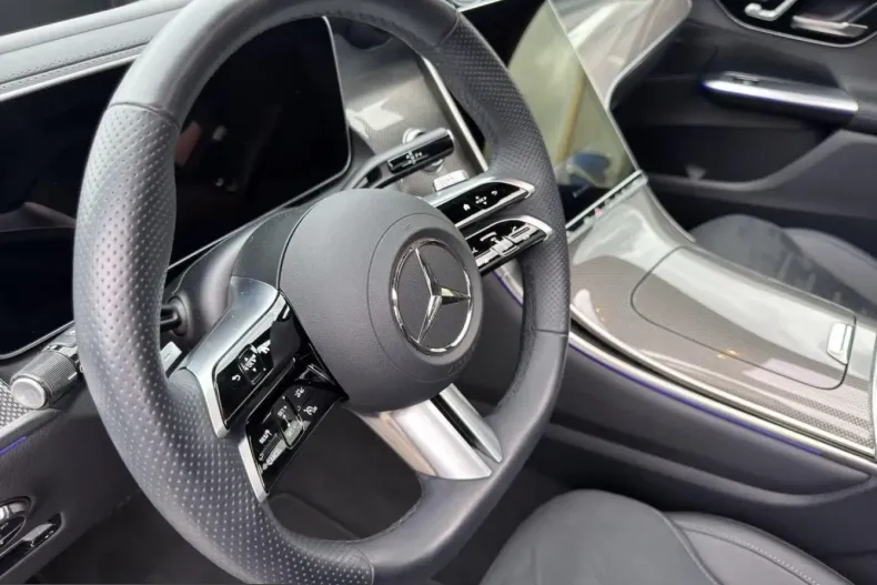 Mercedes-Benz GLC 200 (Clasa GLC) din 2025 cu 12.800 km - oferta MER248592 - foto 10