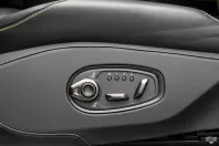 Aston Martin DBX din 2025 cu 10.890 km - oferta AST248602 - foto 24
