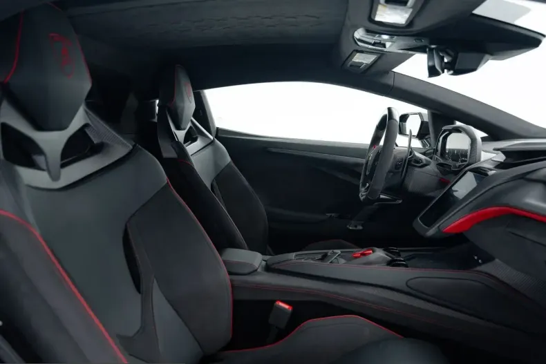 Lamborghini Revuelto din 2025 cu 2.000 km - oferta LAM248604 - foto 10