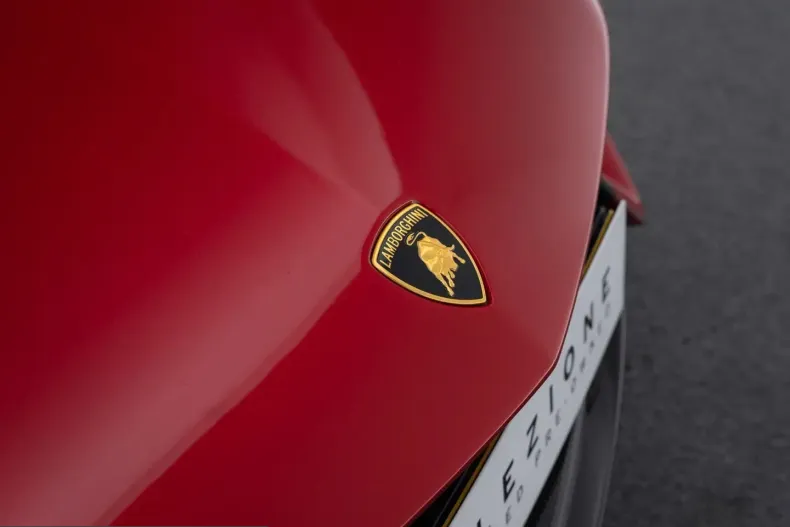 Lamborghini Revuelto din 2025 cu 2.000 km - oferta LAM248604 - foto 14