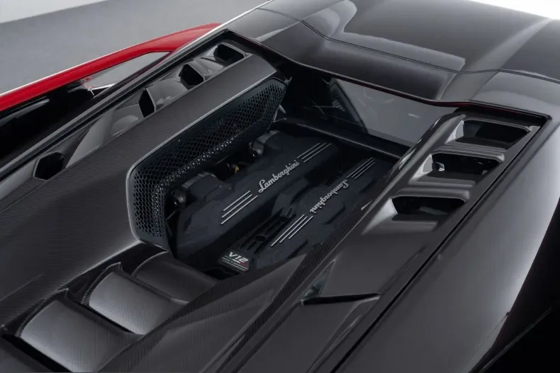 Lamborghini Revuelto din 2025 cu 2.000 km - oferta LAM248604 - foto 23