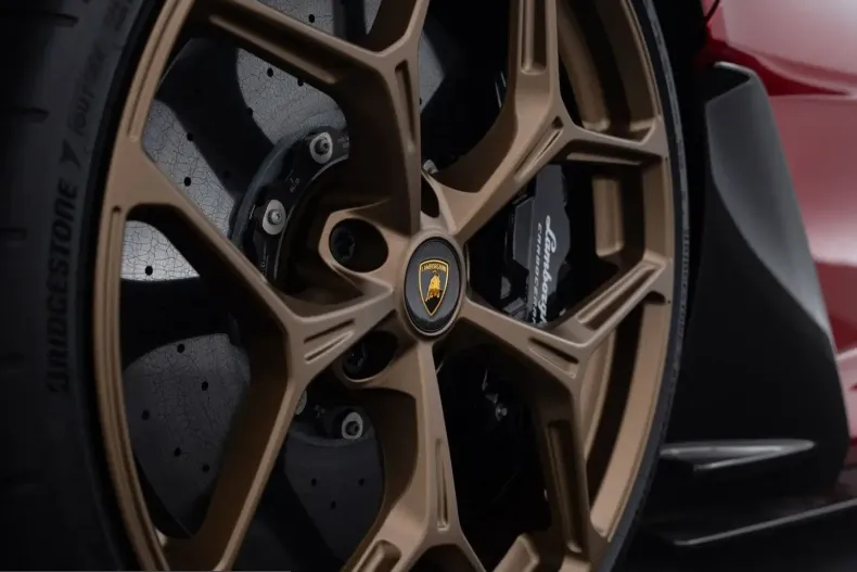 Lamborghini Revuelto din 2025 cu 2.000 km - oferta LAM248604 - foto 26