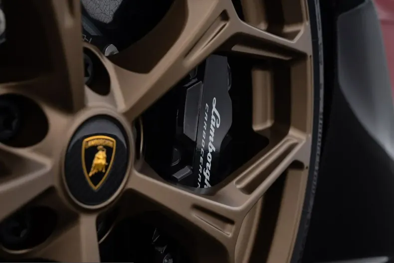 Lamborghini Revuelto din 2025 cu 2.000 km - oferta LAM248604 - foto 27