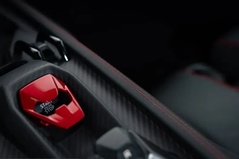 Lamborghini Revuelto din 2025 cu 2.000 km - oferta LAM248604 - foto 48