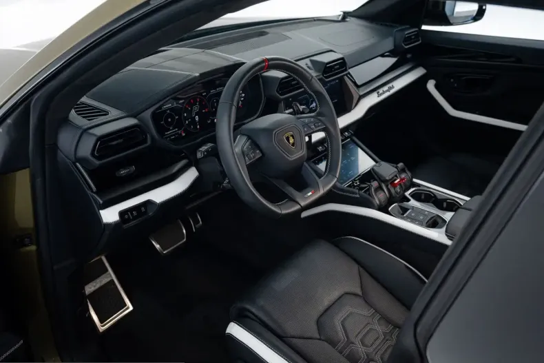 Lamborghini Urus din 2025 cu 27.250 km - oferta LAM248605 - foto 6