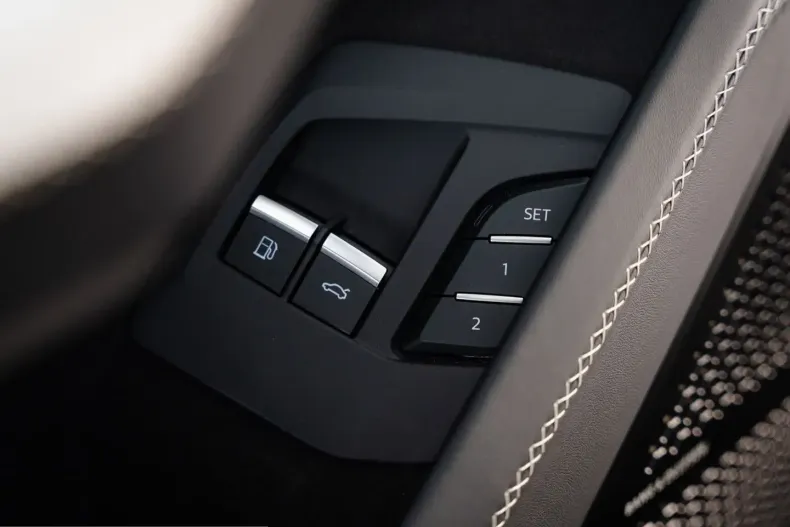 Lamborghini Urus din 2025 cu 27.250 km - oferta LAM248605 - foto 12