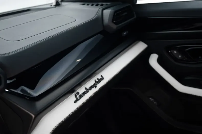 Lamborghini Urus din 2025 cu 27.250 km - oferta LAM248605 - foto 22