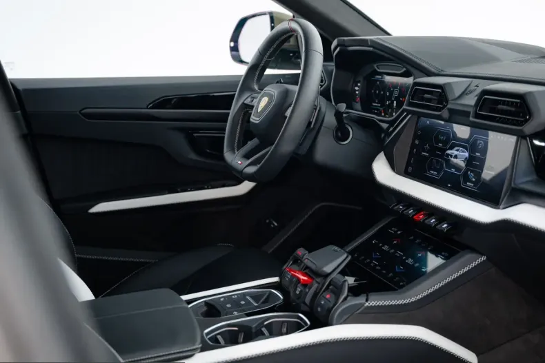 Lamborghini Urus din 2025 cu 27.250 km - oferta LAM248605 - foto 28