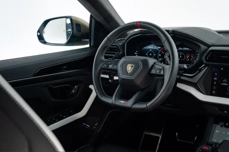 Lamborghini Urus din 2025 cu 27.250 km - oferta LAM248605 - foto 36