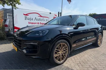 Porsche Cayenne din 2024 - oferta POR248609