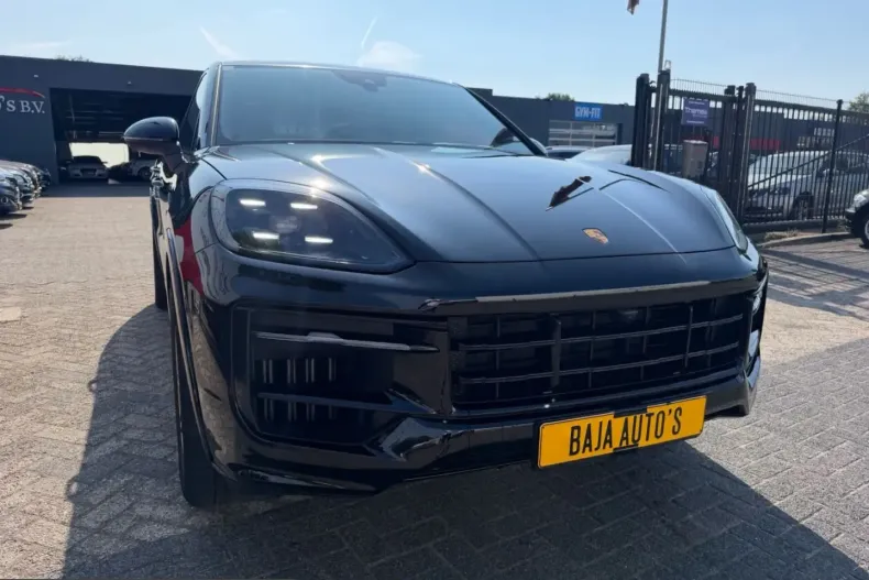 Porsche Cayenne din 2024 cu 47.000 km - oferta POR248609 - foto 4